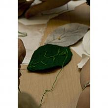 Embroidering a leaf